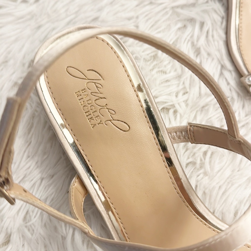 Jewel Badgley Mischka Pearl & Crystal Embellished Champagne Heels - Picture 4 of 6